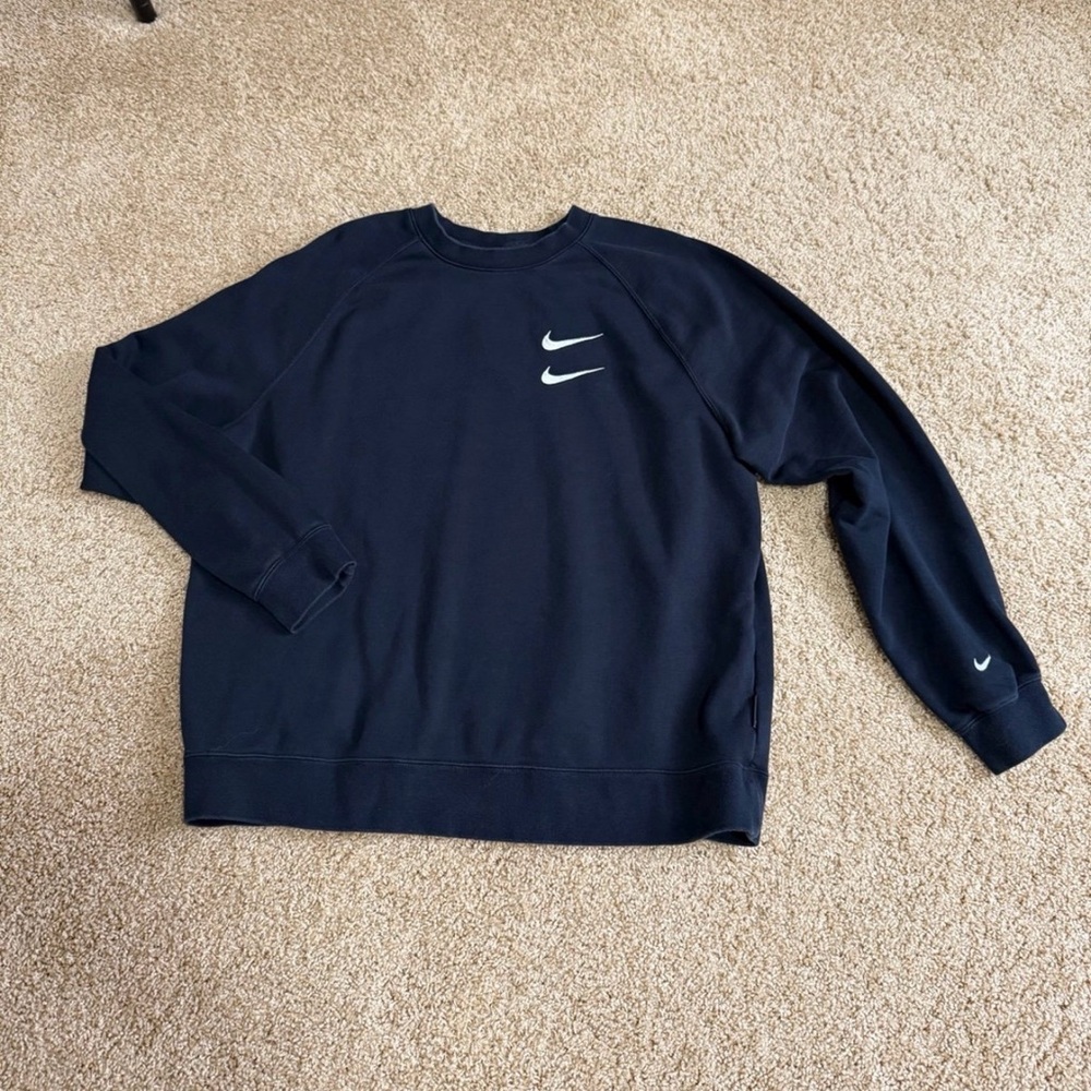 Nike Clothes - Picture 6 of 13